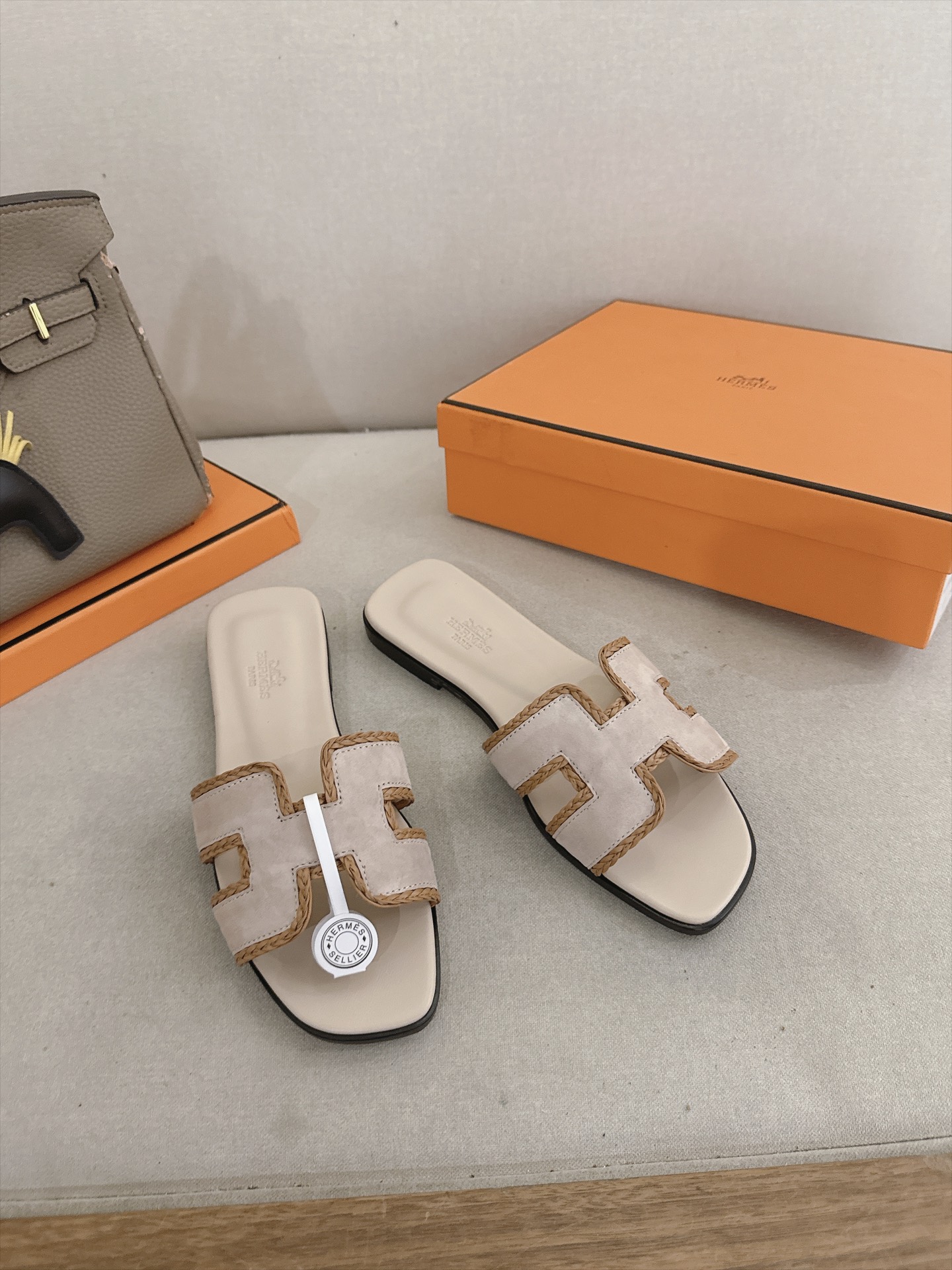 Hermes Slides