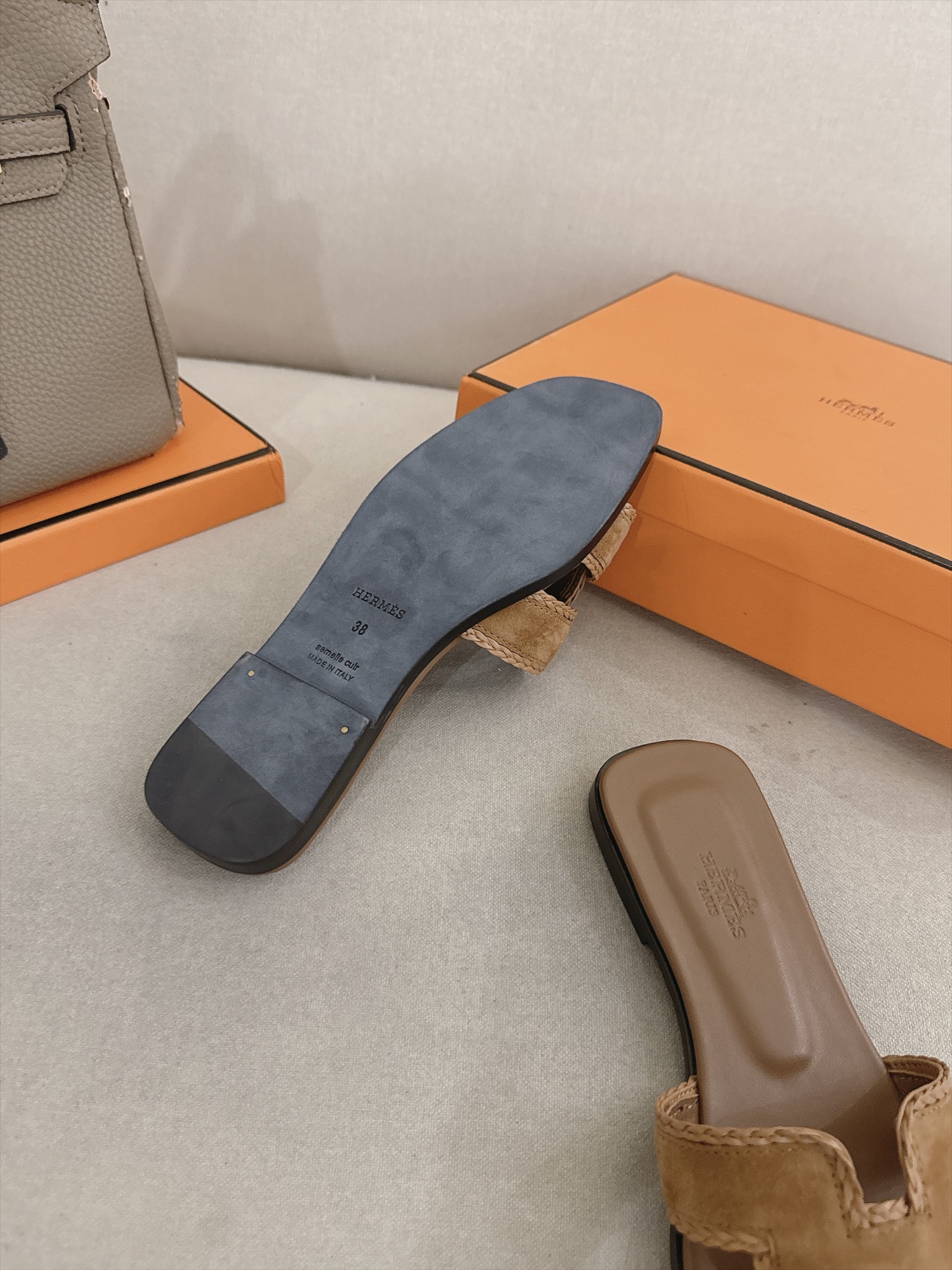 Hermes Slides