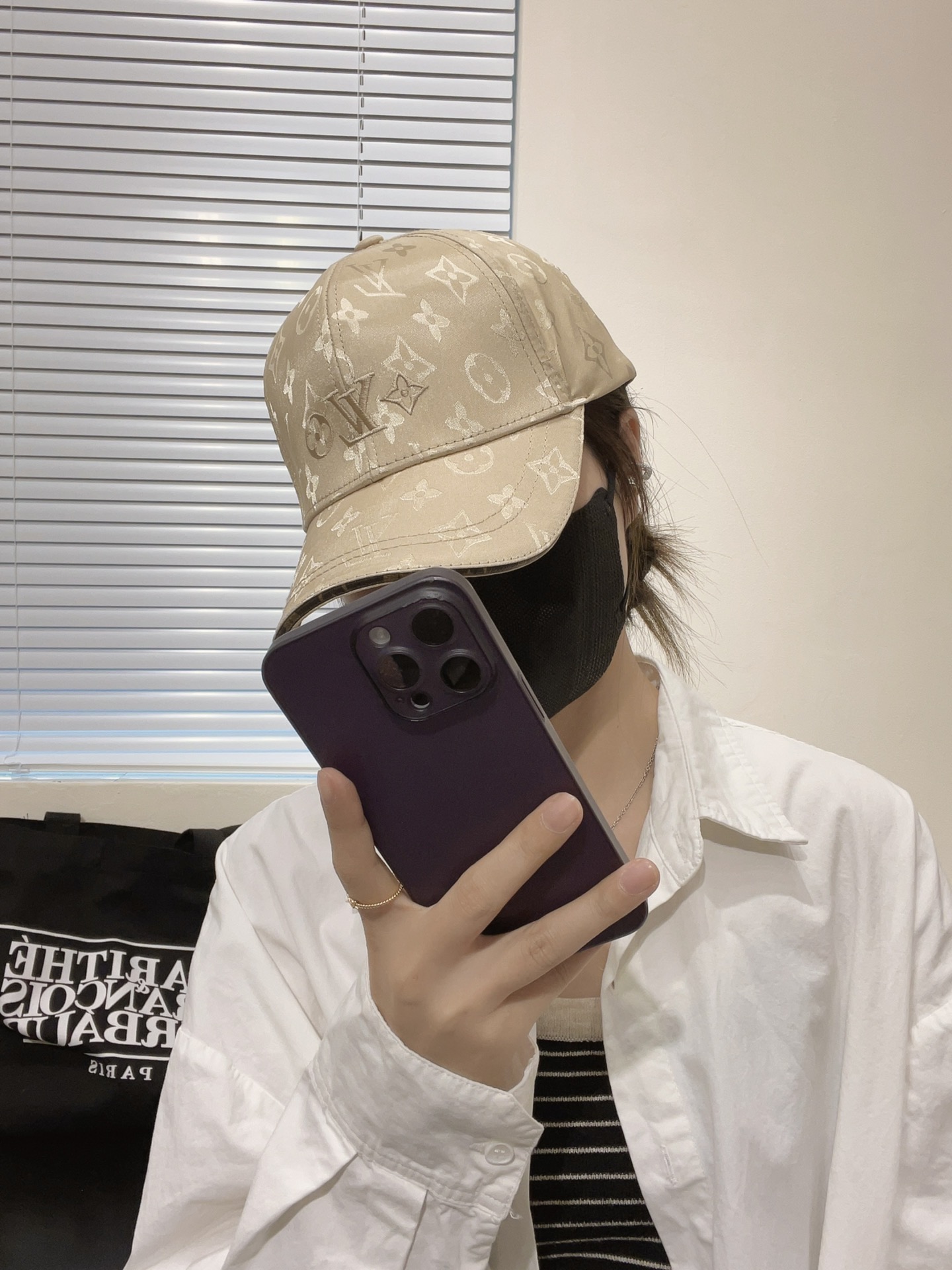 NO:208794,With dust bag [LV] new counter synchronous baseball cap, the counter is shipped simultaneously, the big brand model is super easy to match, so buy it now!  Hat Straw Hat Fisherman Hat Baseball Hat, Hats, louis vuitton, espadrilles,hats19860909配防尘袋【LV】新款专柜同步棒球帽,专柜同步出货,大牌款超好搭配,赶紧入手！帽子草帽渔夫帽棒球帽,帽子,louis vuitton,espadrilles,hats,hat