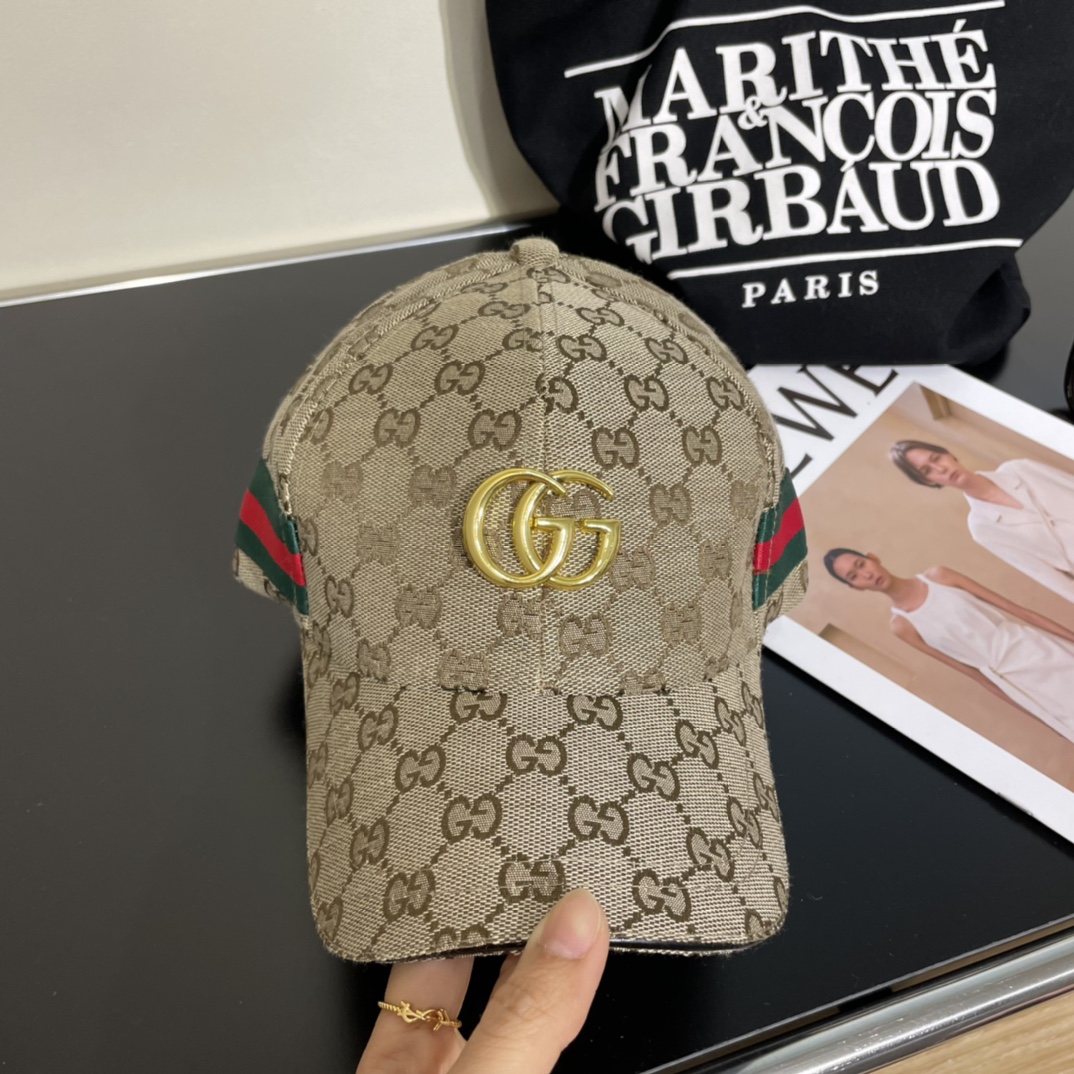古奇联名棒球帽♥️GUCCI🧢官网新品，棒球帽，原单品质火爆来袭 🔥🎩 工艺非常精美 高档大气上档次！低