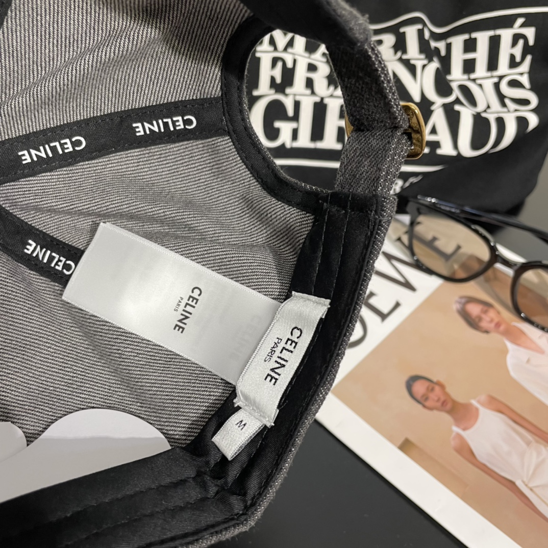 配防尘袋、赛琳CELINE新款洗水牛仔棒球帽，最好品质的，休闲大方，简约时尚，大家自己对比哦