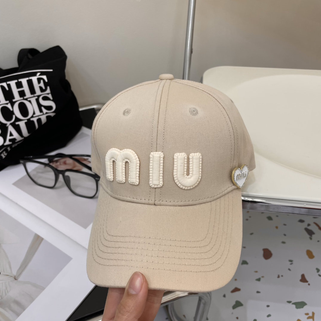 💛配防尘袋.  【Miumiu缪缪】2024新款牛仔订单款刺绣棒球帽🧢大牌款超好搭配，赶紧入手！