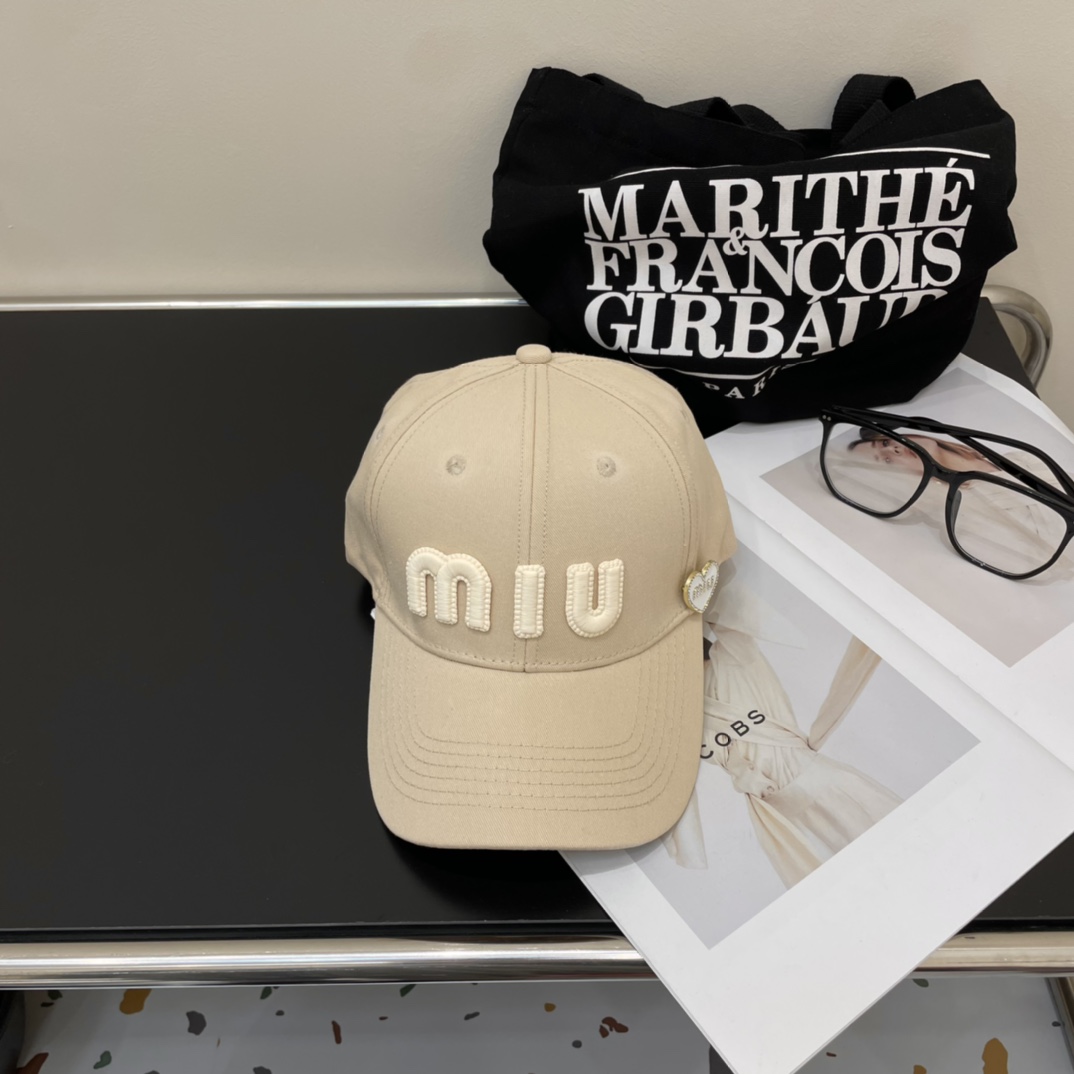 💛配防尘袋.  【Miumiu缪缪】2024新款牛仔订单款刺绣棒球帽🧢大牌款超好搭配，赶紧入手！