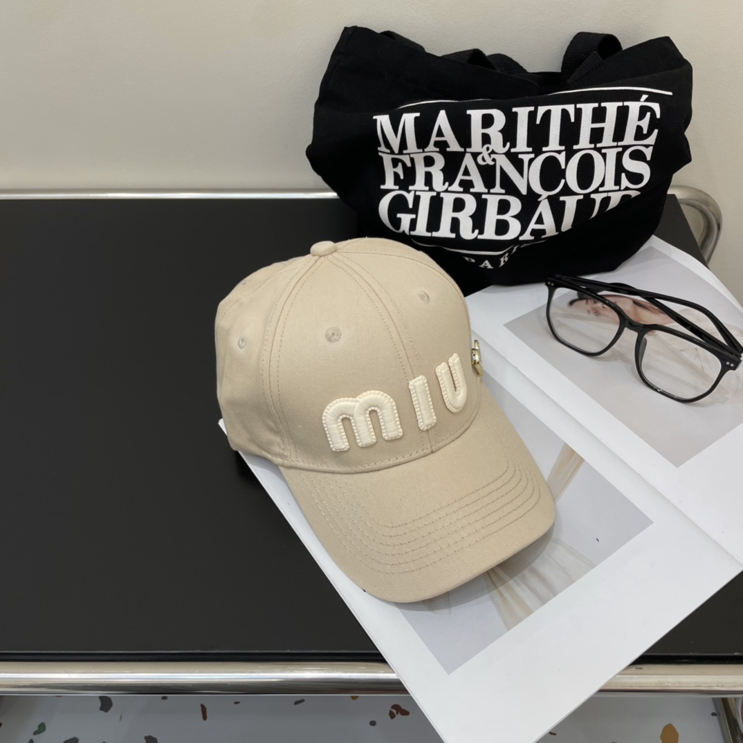💛配防尘袋.  【Miumiu缪缪】2024新款牛仔订单款刺绣棒球帽🧢大牌款超好搭配，赶紧入手！