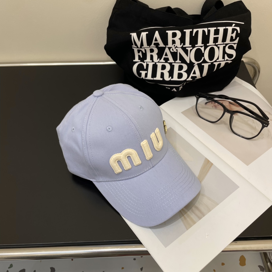 💛配防尘袋.  【Miumiu缪缪】2024新款牛仔订单款刺绣棒球帽🧢大牌款超好搭配,赶紧入手!