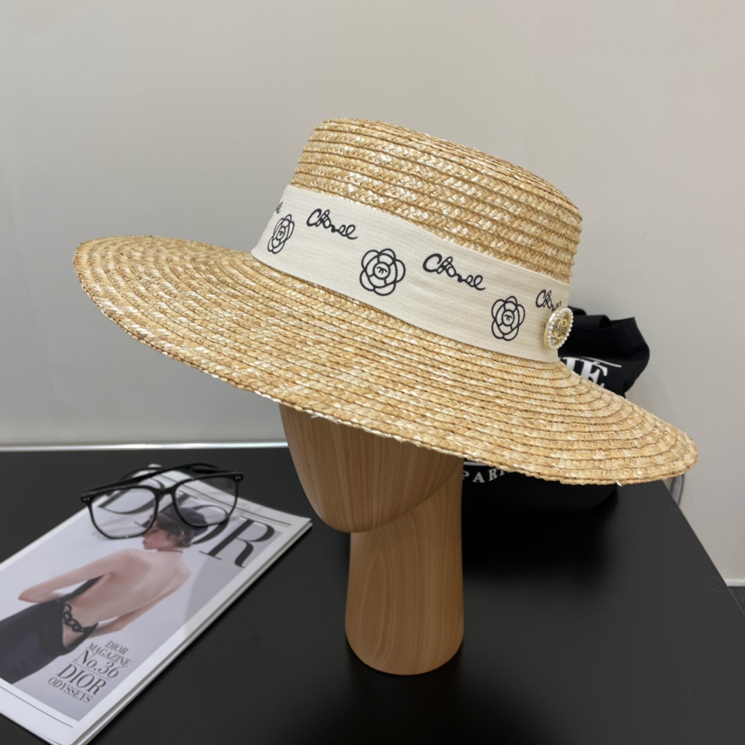 NO:207013,Chanel's official new straw hat, high-density production, a super tasteful straw hat~ the first choice when going out!  The hat is super beautiful and the color is perfect, and it is light and portable!  A must-have for fairy woman's hands, hat, straw hat, fisherman's hat, baseball hat, hat, chanel, espadrilles, hats19860909香奈儿 官方新款麦秆草帽,高密度制作,一顶超级有品位的草帽了~出街首选！帽型超美腻颜色妥妥,轻便携带！小仙女人手必备 帽子草帽渔夫帽棒球帽,帽子,chanel,espadrilles,hats,hat