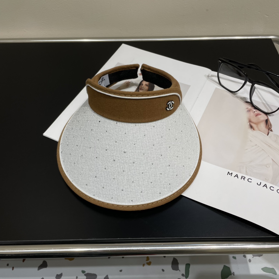 NO:193578,Chanel medieval empty top hat, the first choice for sun protection in summer!  Minimalist style is very easy to match, four-color hat, fisherman hat, baseball hat, knit hat, hat, chanel, espadrilles, hats19860909香奈儿中古空顶帽 夏季防晒首选！极简风格异常好搭 四色帽子渔夫帽棒球帽针织帽,帽子,chanel,espadrilles,hats,hat
