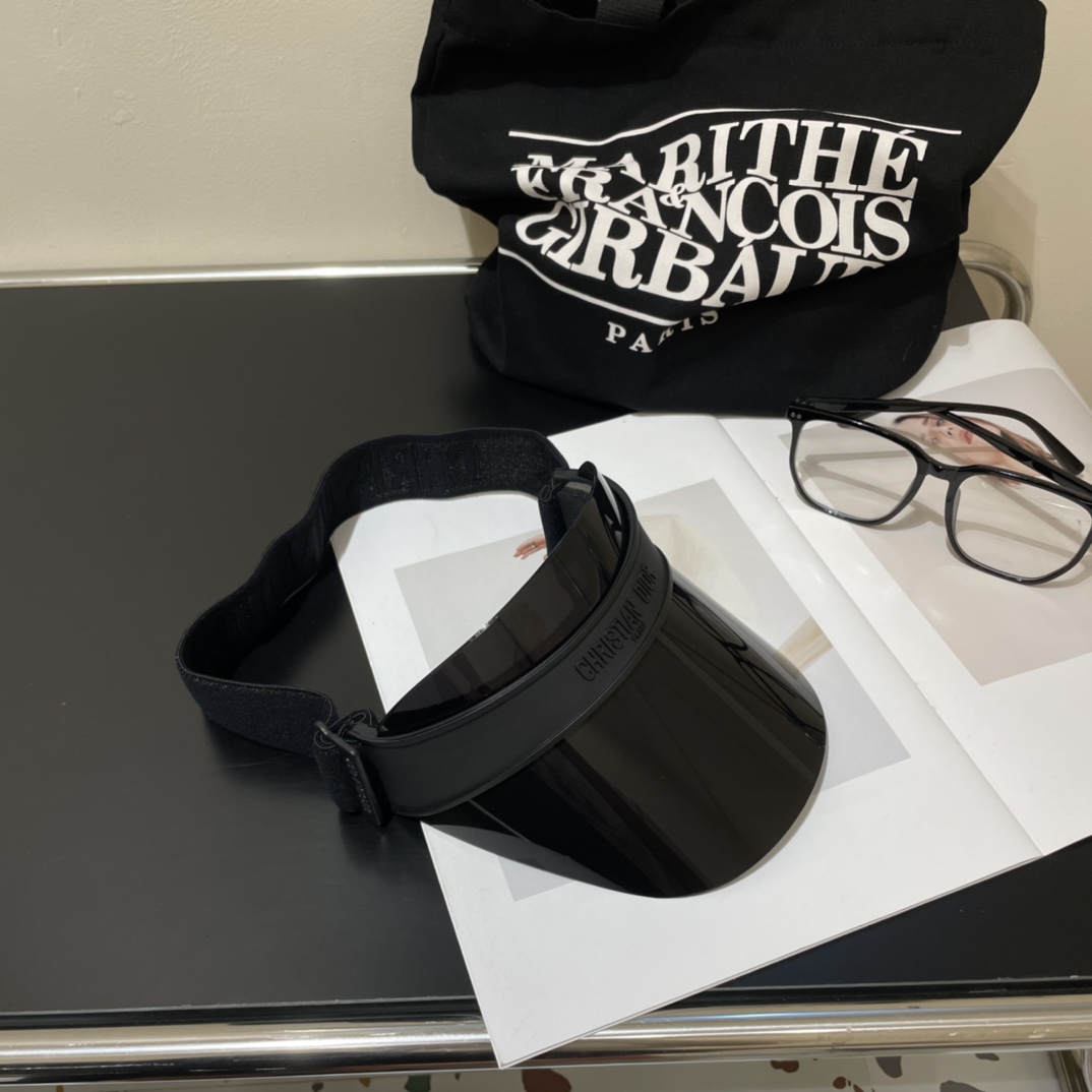 [Dior Eyewear]The popular glasses caps are finally here dior visor The revolu