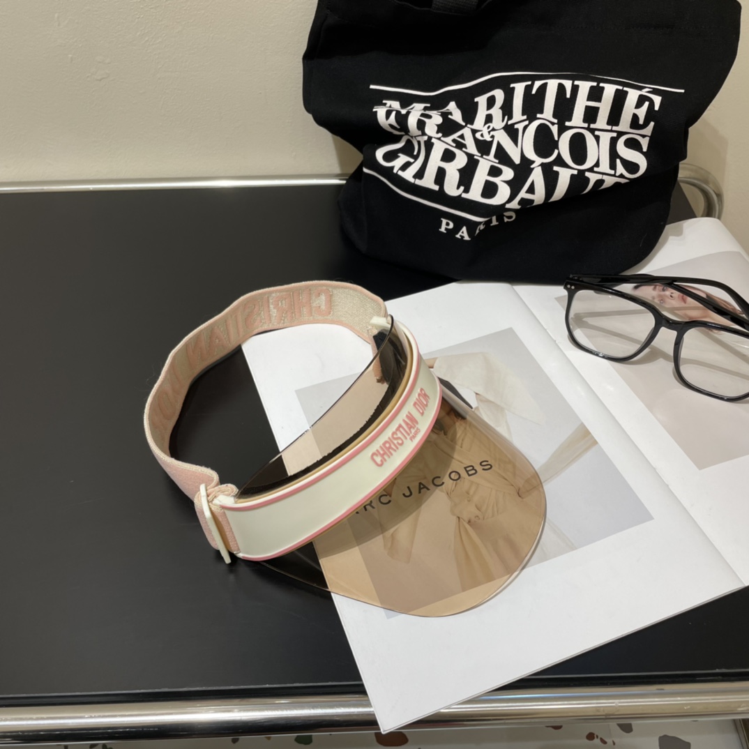 [Dior Eyewear]The popular glasses caps are finally here dior visor The revolu