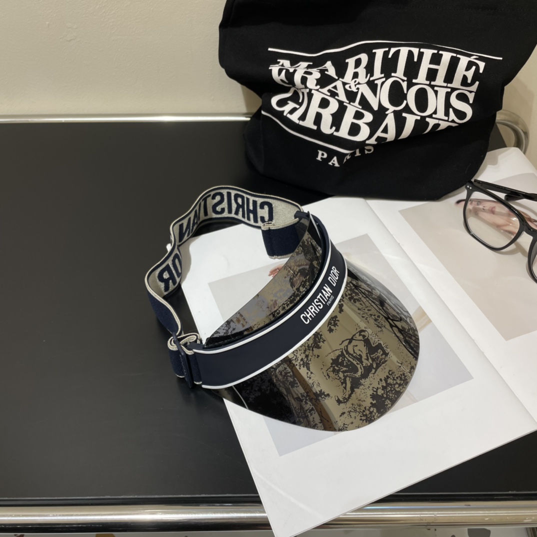 [Dior Eyewear]The popular glasses caps are finally here dior visor The revolu