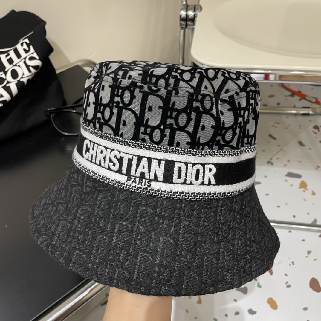 高版本.Dior迪奥新品迪奥网纱渔夫帽ab机场look质量代购版本适合日常穿搭的一款渔夫帽