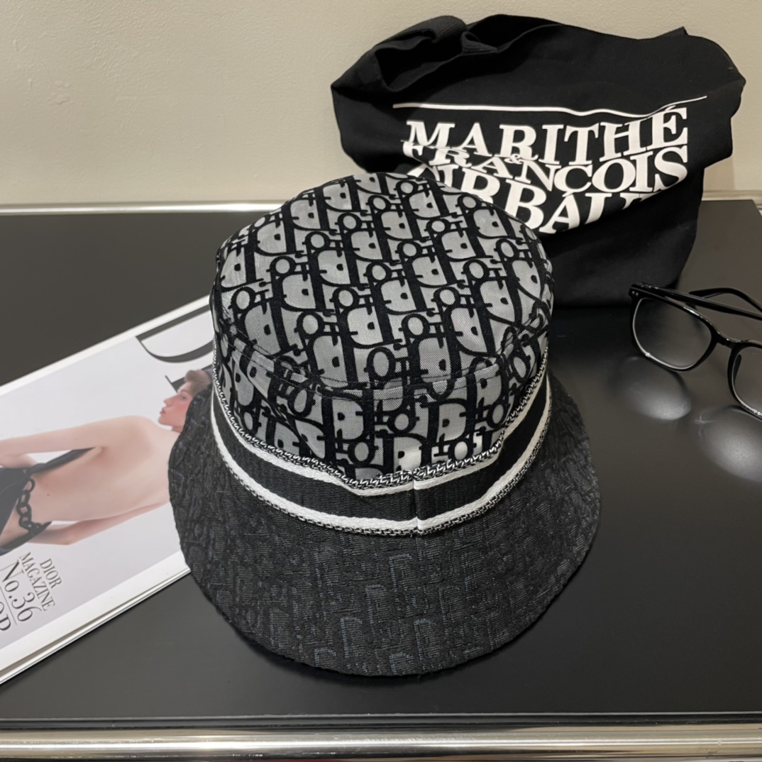 高版本.Dior迪奥新品迪奥网纱渔夫帽ab机场look质量代购版本适合日常穿搭的一款渔夫帽