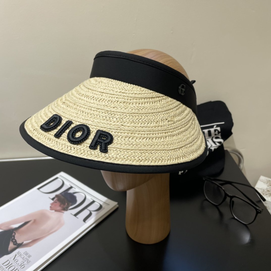 配防尘袋迪奥Dior2024新款空顶帽夏天必备单品因为真的太好搭夏天搭配清凉夏日风情真的超级文艺范随便一