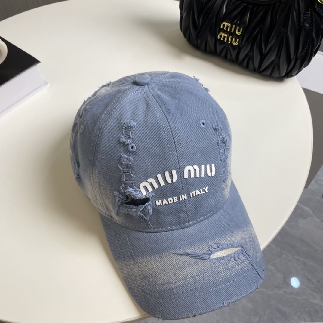 miumiu新款素色棒球帽当下爆热的色系-街头感十足！潮流百搭小红书种草毒药Get上你们的男朋友一起co