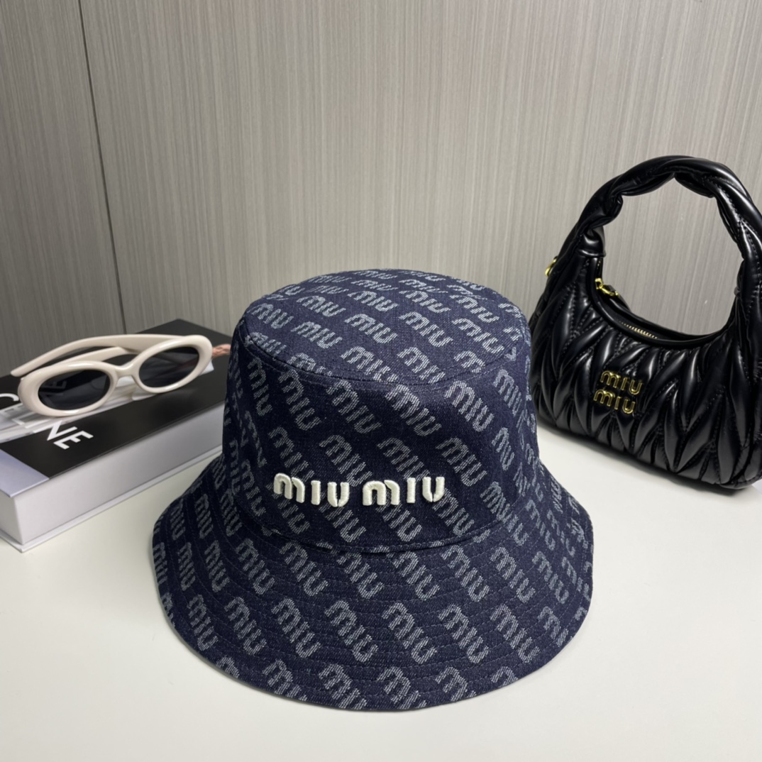 NO:205440,With dust bag.【MIU Miu Miu】New high-version embroidered fisherman hat, popular men and women hat Fisherman hat Baseball hat Knit hat, hat, miumiu, espadrilles, hats19860909配防尘袋.【MIU缪缪】春夏新款高版本刺绣渔夫帽,流行款男女通用帽子渔夫帽棒球帽针织帽,帽子,miumiu,espadrilles,hats,hat