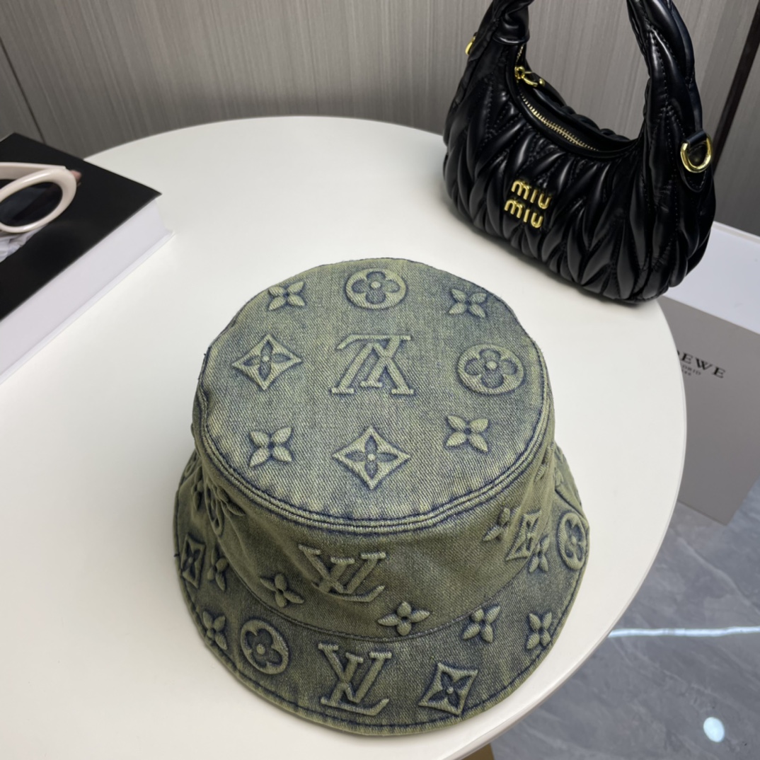 LV路易威登官网同步高版本新款牛仔渔夫帽火爆技术升级洗水牛仔风街头风十足更符合现在时尚小哥哥小姐姐的st