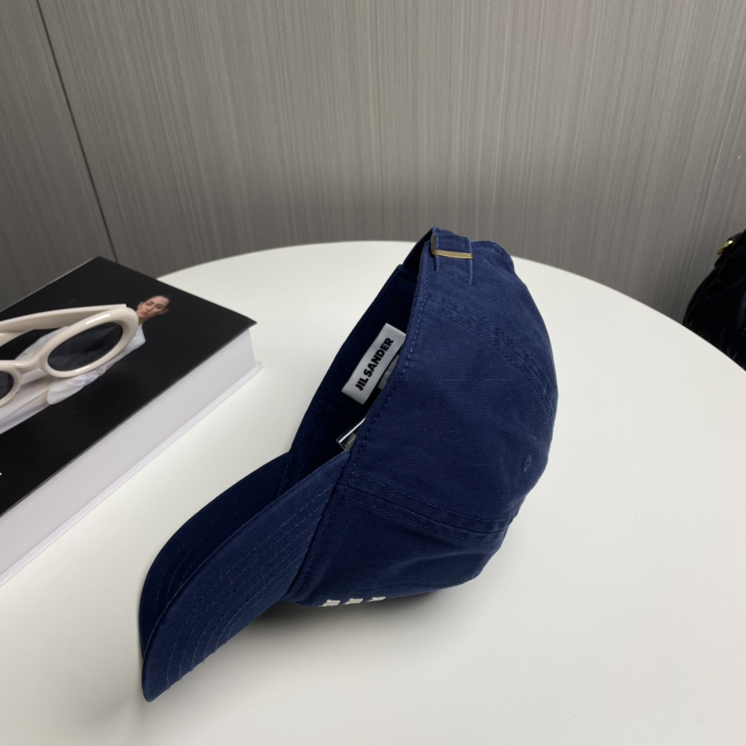 Minimalist Pure Cotton Baseball Cap by Jil Sander with Colored Eye Detail - 图片 4