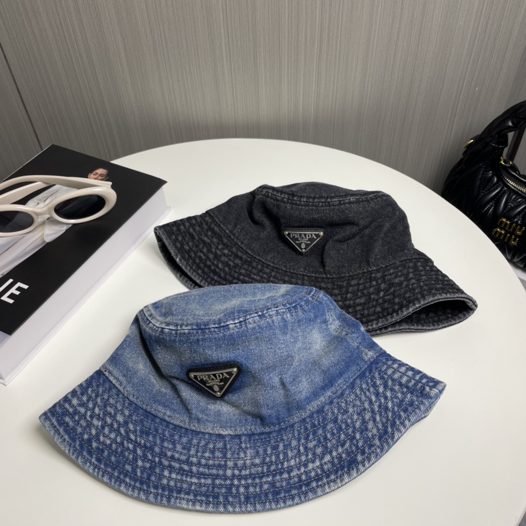 Prada Cowboy: Starwashed Cowboys in Cozy Fabrics with Triangle Turnover - 图片 9