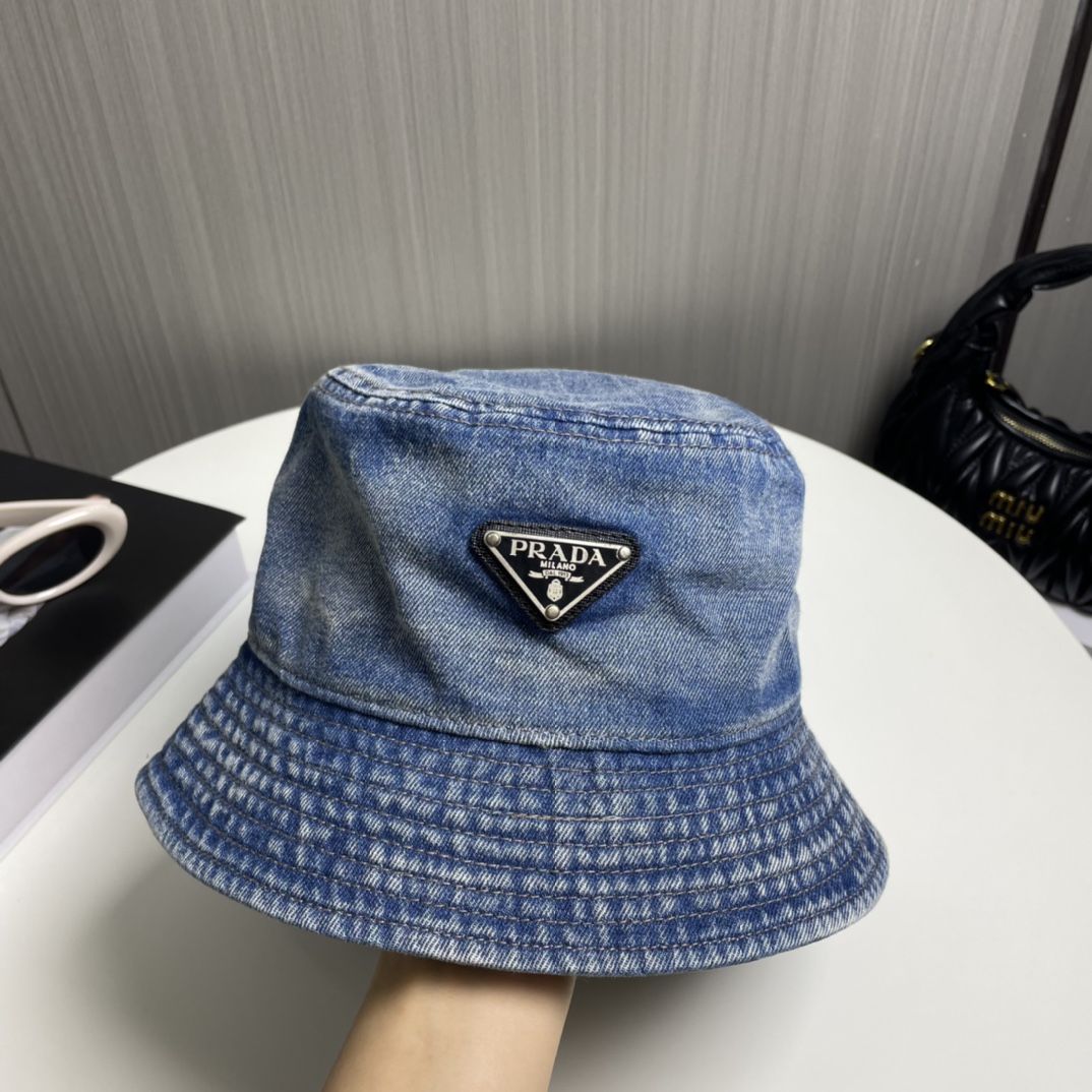 Prada Cowboy: Starwashed Cowboys in Cozy Fabrics with Triangle Turnover - 图片 2