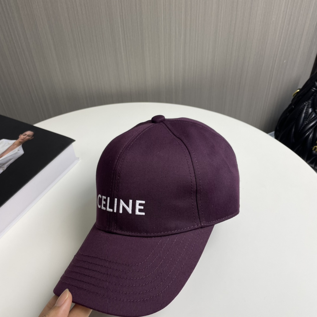 爆款CELINE(赛琳)官网代购版本。 原版11 定制! 简约字母明星同款最新棒球帽,时尚潮流,高端做