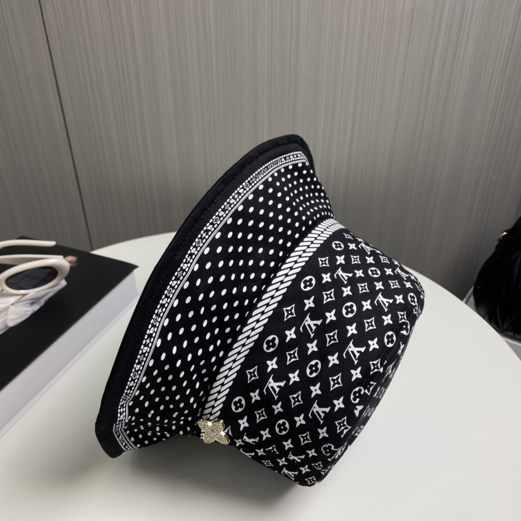 🧢路易威登棒球帽 LouisVuitt😍新款LV渔夫帽，重工打造♥️高端大气，百搭款🤗男女通用！跑量！
