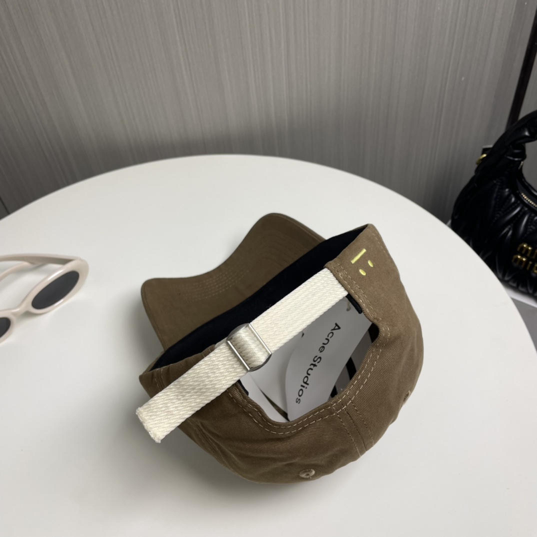 Fashionable Unisex Baseball Caps with Smiley Face Emblem - 图片 3
