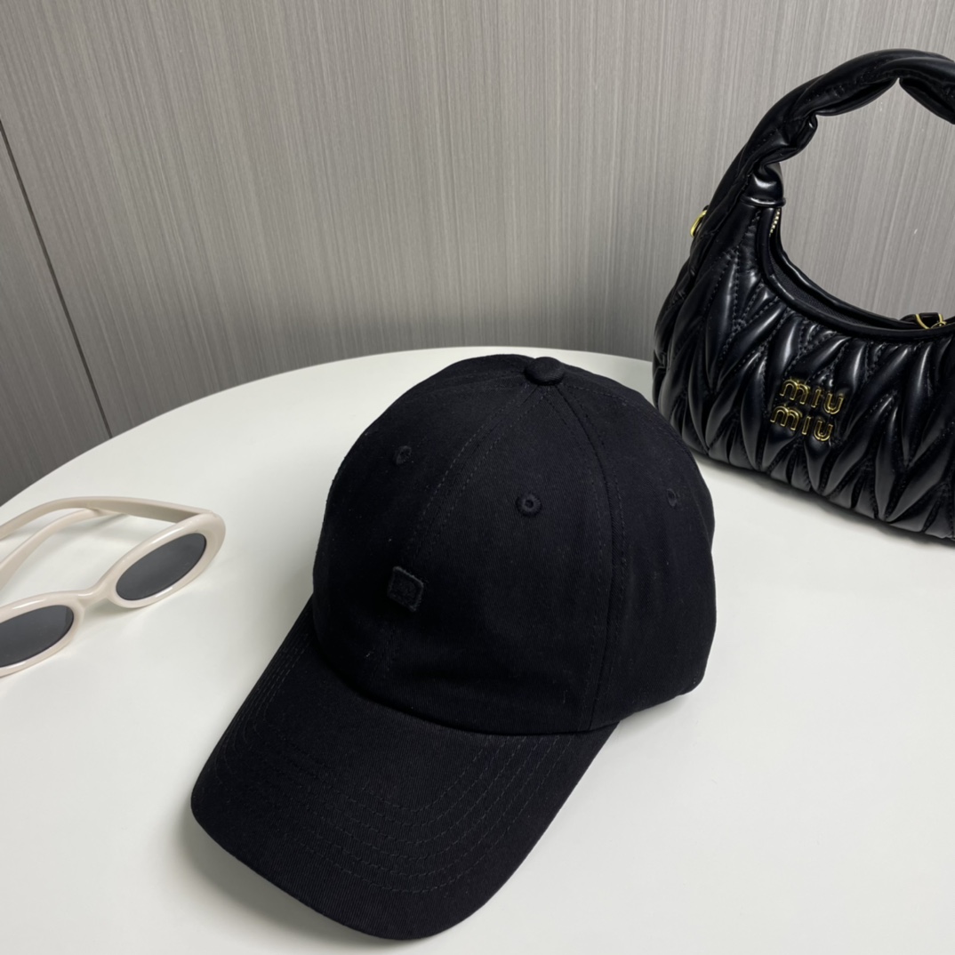 Acne Brand Baseball Caps: Fashionable, Functional, and Versatile for All. - 图片 6