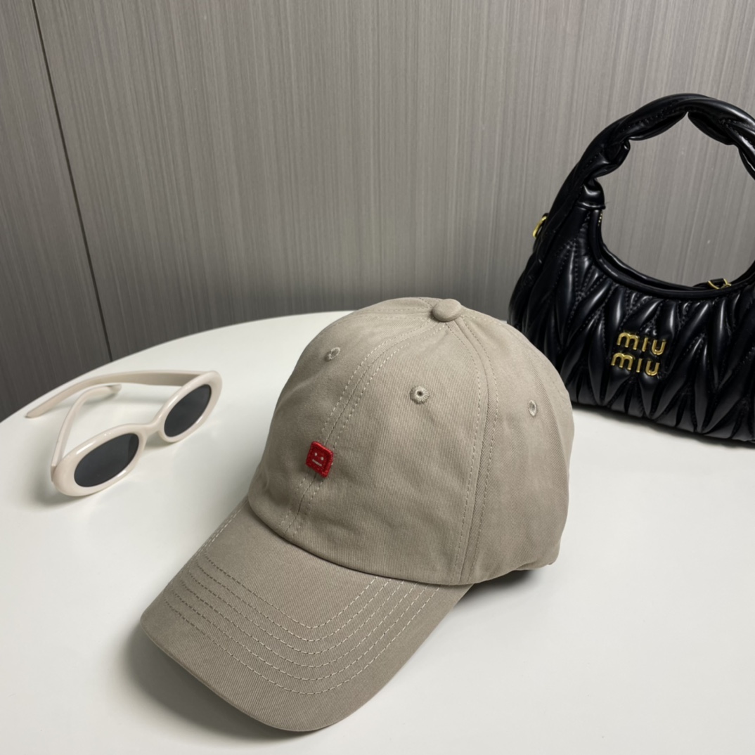 Acne Brand Baseball Cap: Fashionable, Functional, and Versatile for Sports and Leisure - 图片 6