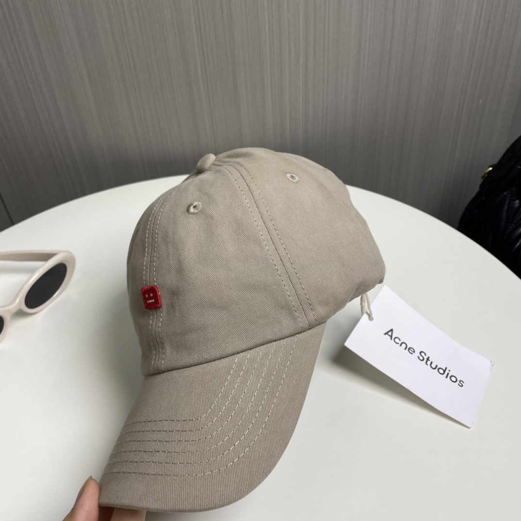 Acne Brand Baseball Cap: Fashionable, Functional, and Versatile for Sports and Leisure - 图片 2
