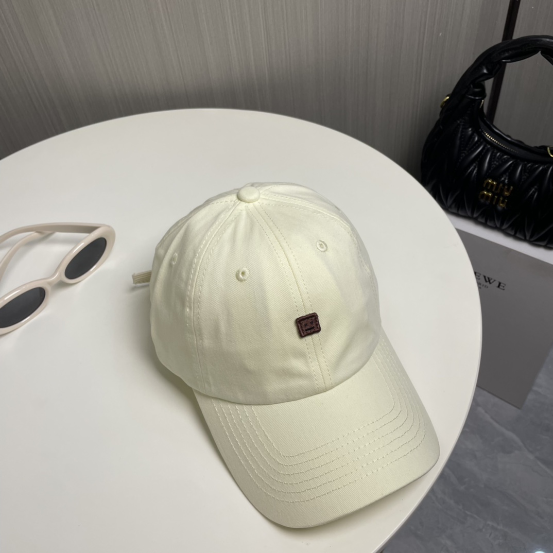 Fashionable Unisex Baseball Cap with Smiley Emblem and Adjustable Fit - 图片 5