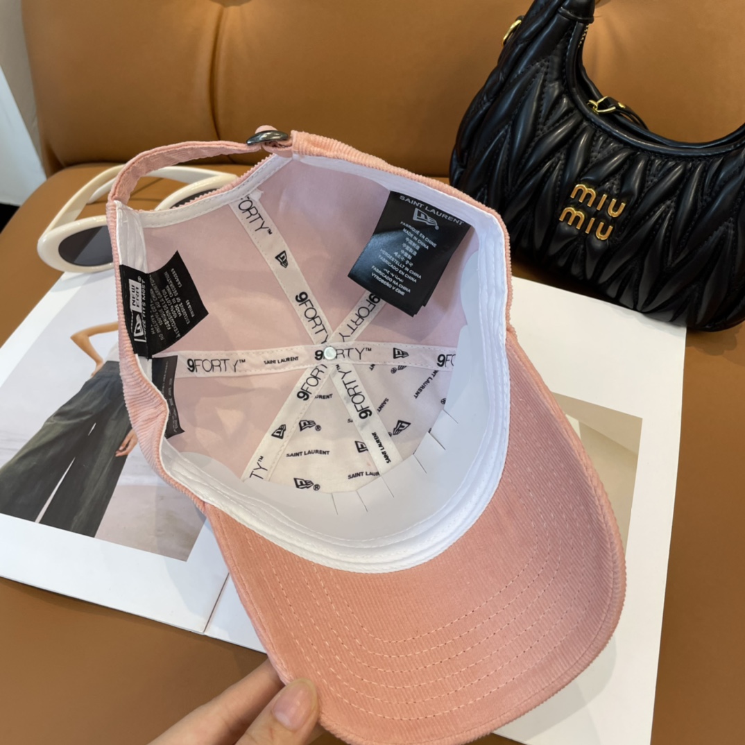YSL St. Roland Letter Embroidered Baseball Cap: Simple Leisure Cowboy Style. - 图片 4