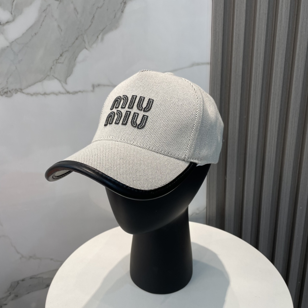 ¿Cómo puedo encontrar la réplica?
 MiuMiu Sombreros Gorras Alta calidad en línea