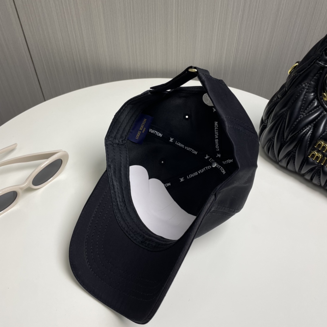 【LOUIS VUITTON】路易威登🌸官网同步上线🎊 韩版新款英伦风定制款11原单品质 男女通用棒球