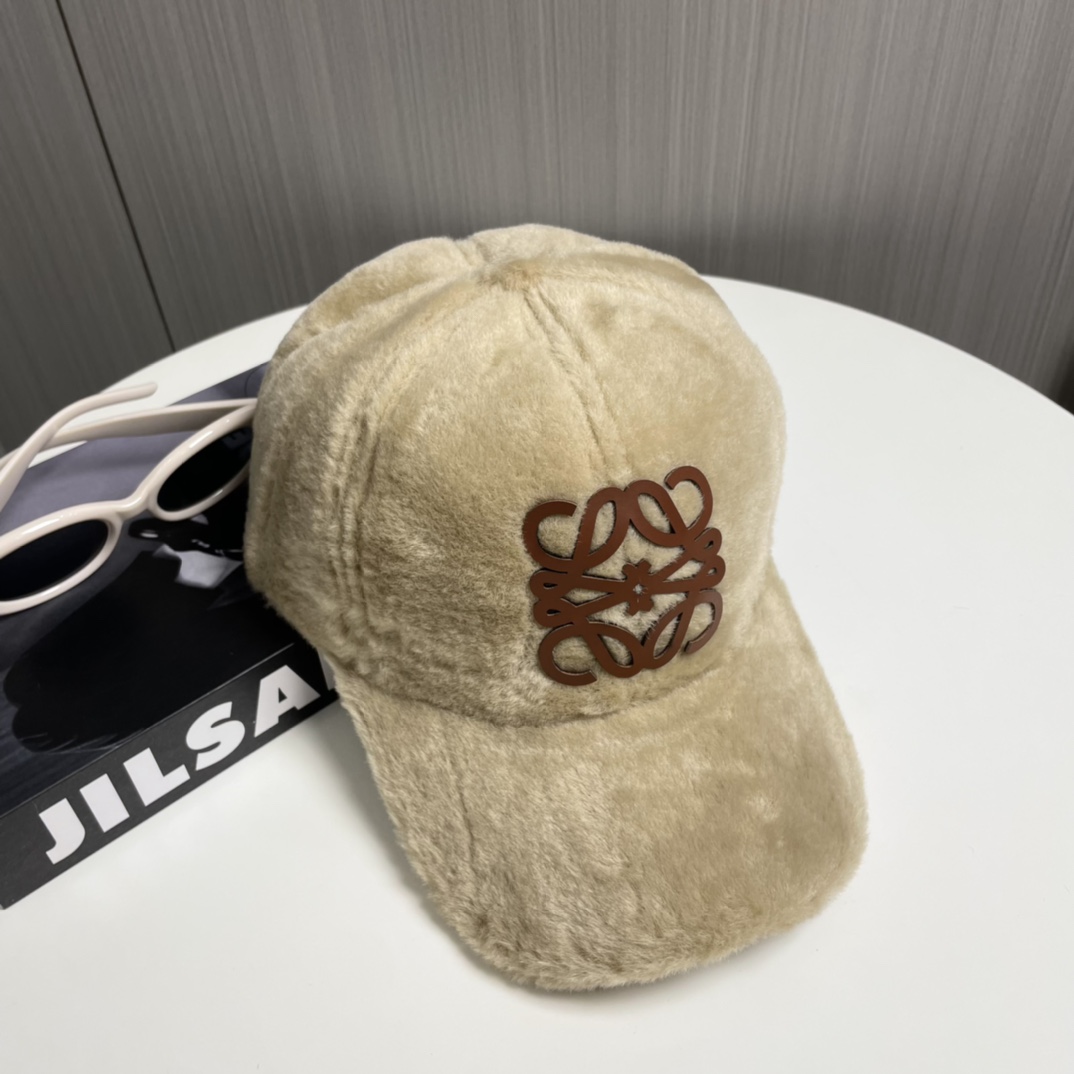 Stylish P80 Lowe Baseball Cap: Sweet, Cool, and Handsome Velvet Design. - 图片 7