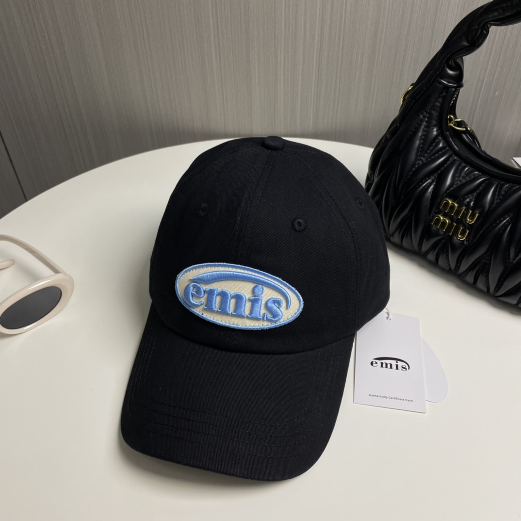 Trendy Korean Baseball Cap: Magic Power of Style Appeal and Popularity - 图片 9