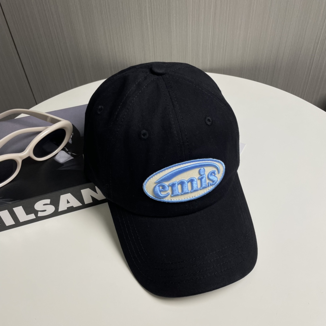 Trendy Korean Baseball Cap: Magic Power of Style Appeal and Popularity - 图片 7