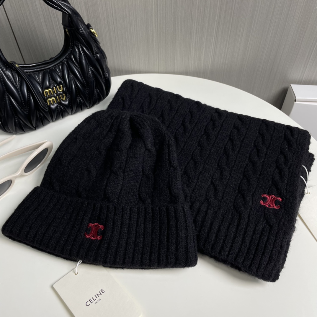 NO:215322,Celine's home. [Wool suit hat] Classic suit hat!  Hat scarf!  It’s super comfortable~ A young lady in winter~ You’re just a short set of hats this winter~ It’s warm and fashionable!  Universal style for men and women! Can be used as a couple style!  Complete anti-counterfeiting label hanging cards!  A variety of styles, welcome to choose! Hats, fisherman hats, baseball hats, knit hats, hats, celine, espadrilles, hats19860909赛琳家.【羊毛套装帽子】经典套装帽子！帽子围巾！暖暖哒超级舒服～冬日小姐姐减龄神器哦～这个冬天你就差这么一套套装帽子啦～又保暖又时尚！男女通用款!可以做情侣款！防伪标签吊卡齐全！多多款式,欢迎选择!帽子渔夫帽棒球帽针织帽,帽子,celine,espadrilles,hats,hat