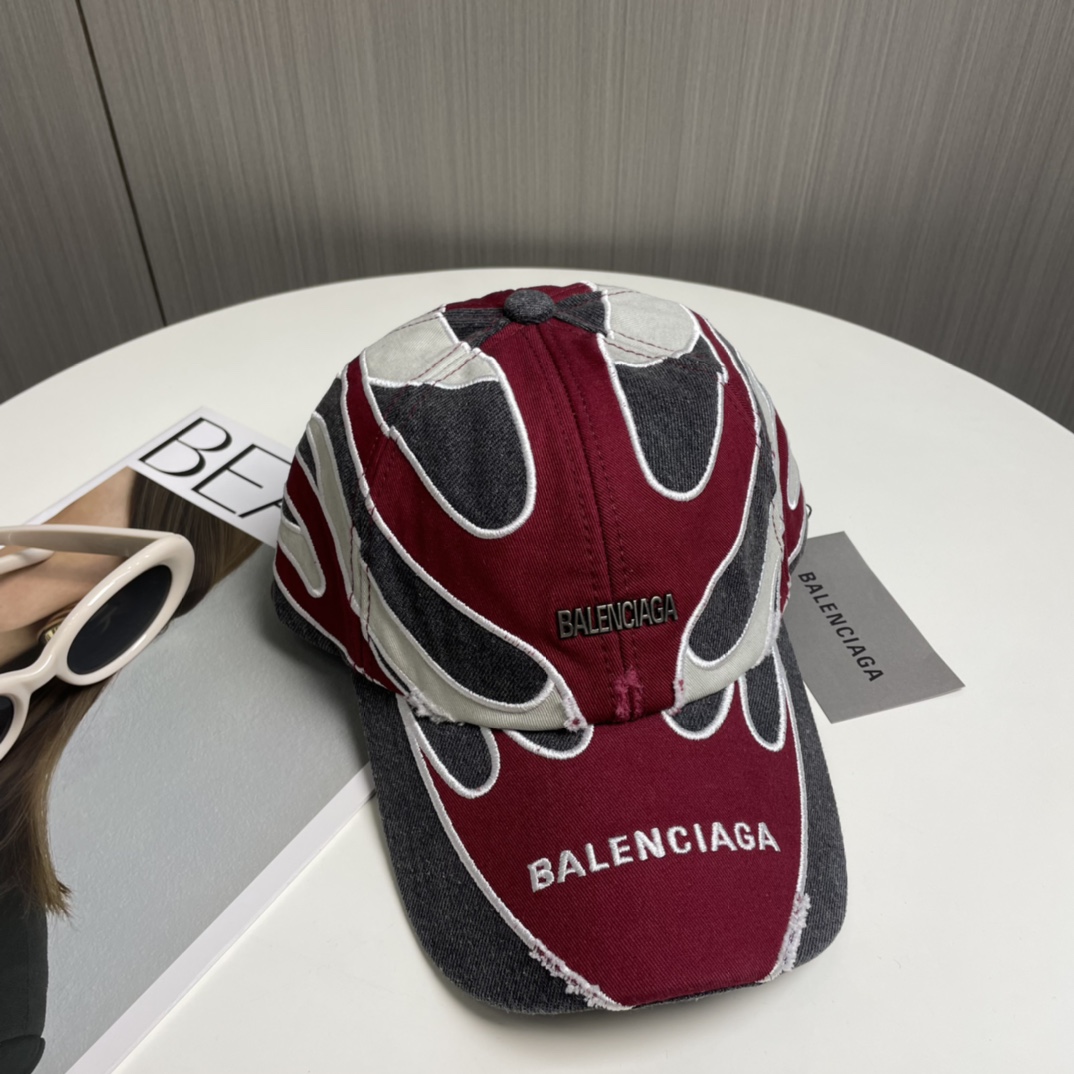 BALENCIAGA巴黎世家新款logo棒球帽很酷的色系男女佩戴都有不同style第一批抢先出货！巴黎粉