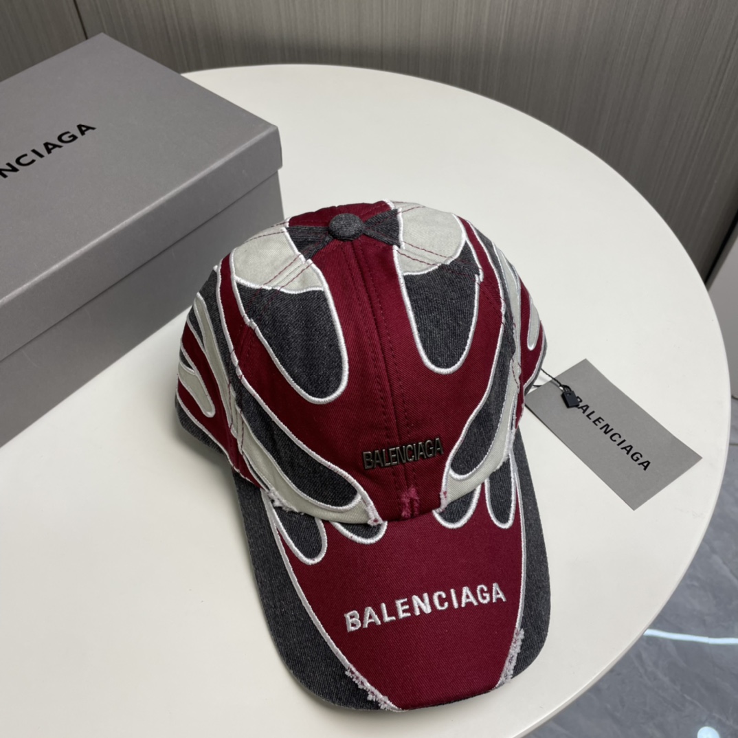 BALENCIAGA巴黎世家新款logo棒球帽很酷的色系男女佩戴都有不同style第一批抢先出货！巴黎粉