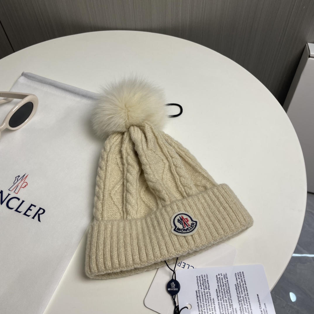 Moncler Classic Knit Wool Beanie - Comprehensive 4