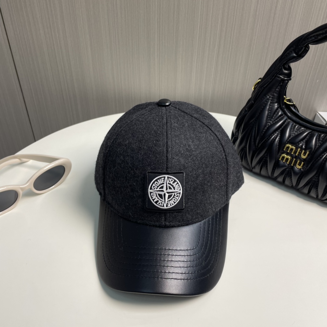 Stoneste’s Stylish Wool Cap: Young Fashion People Embrace Color Systems for Fall/Winter - 图片 6