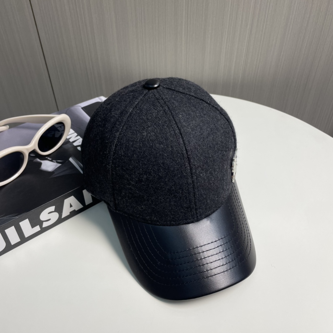 Trendy Fall/Winter Wool Cap by Paulpolo: Colorful, Stylish, Visual Appeal, Stereo Letters - 图片 4