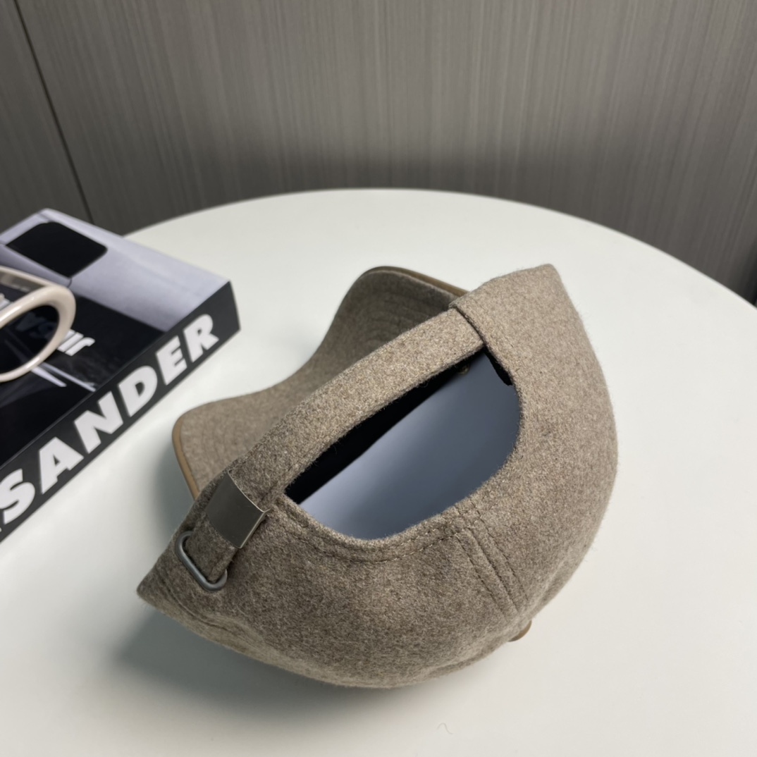 Trendy Wool Cap for Fall: Paulpolo’s Stylish Colorful Collection with 3D Letters - 图片 3