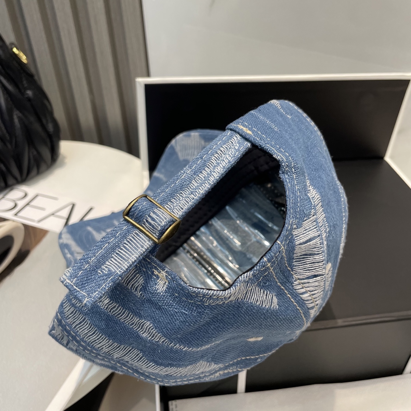 “Water-Washing Cowboys: New Series of Clothing with a Western Twist” - 图片 3