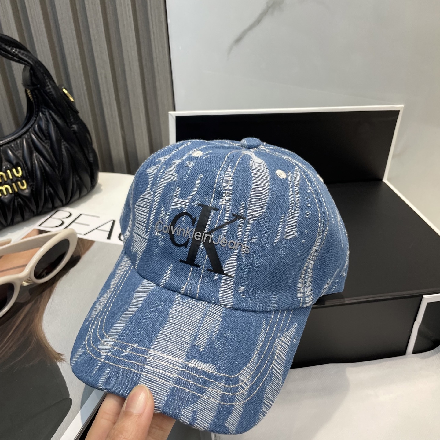 “Water-Washing Cowboys: New Series of Clothing with a Western Twist” - 图片 5