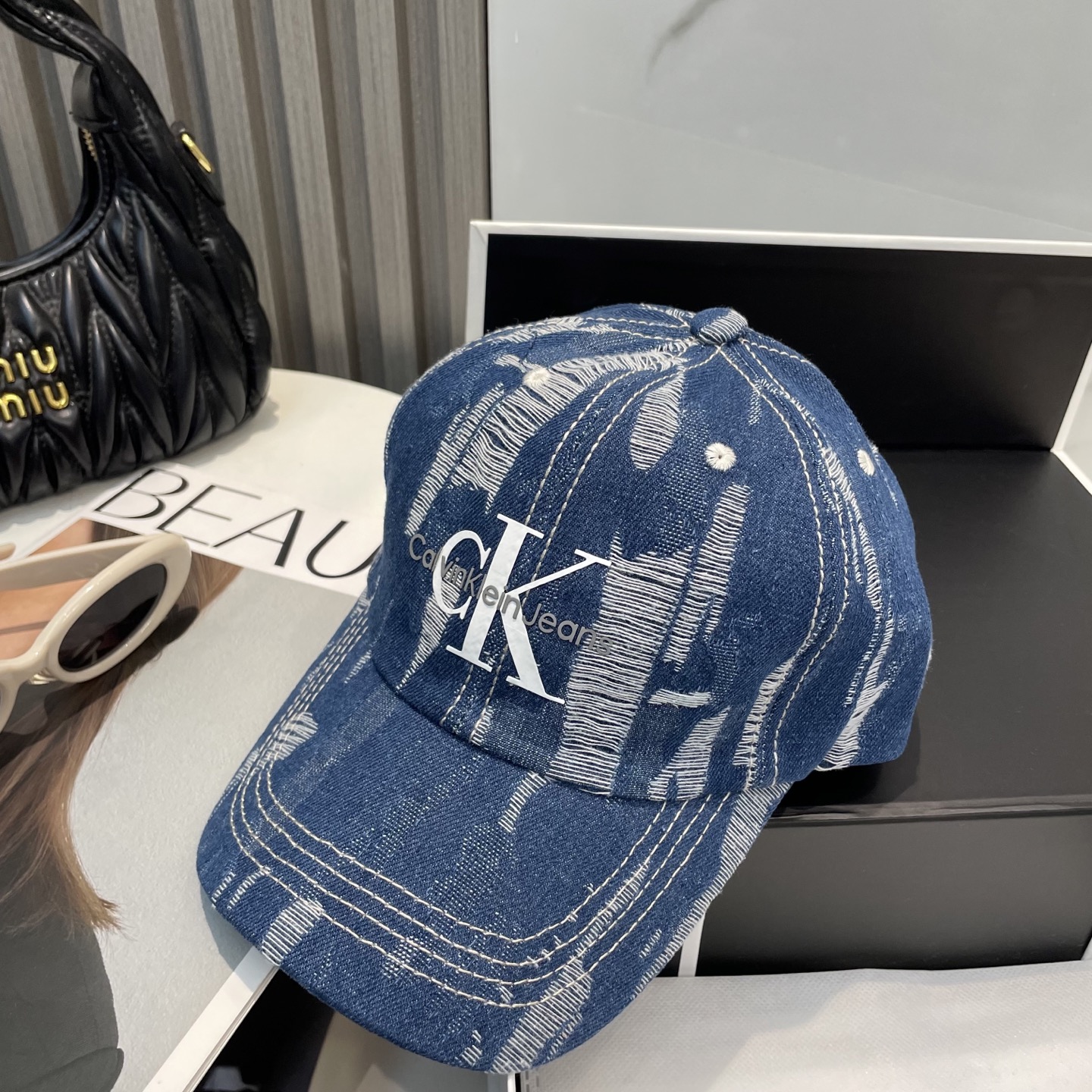 Water-Washing Cowboys: New Series of Clothes with Divine Inspiration - 图片 5