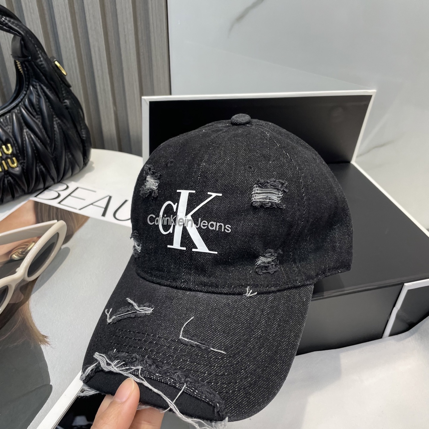 Water-Washing Cowboys: New Series of Cleaning Old Cowboy Caps and Clothes - 图片 8