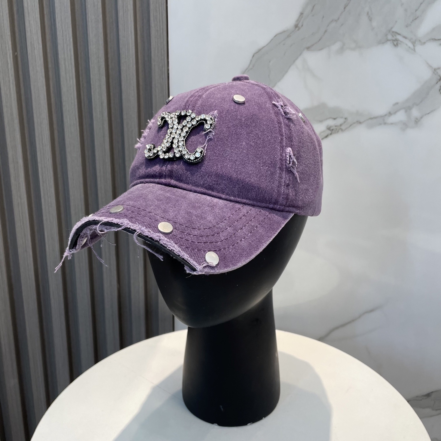 【CELINE赛琳】2025新款重设计款棒球帽,新款出货,大牌款超好搭配,赶紧入手!