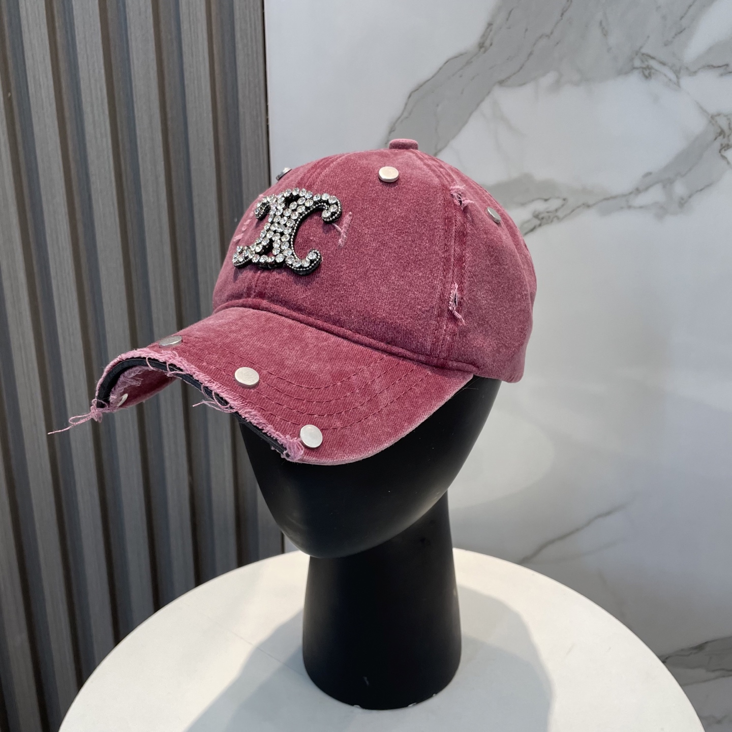 【CELINE赛琳】2025新款重设计款棒球帽，新款出货，大牌款超好搭配，赶紧入手！