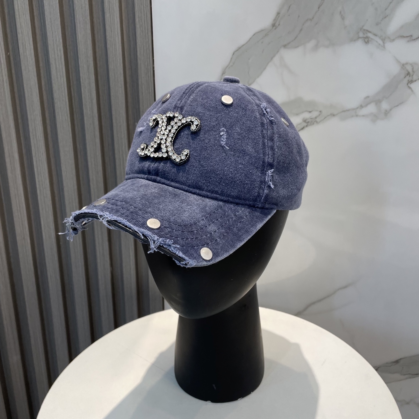 【CELINE赛琳】2025新款重设计款棒球帽，新款出货，大牌款超好搭配，赶紧入手！